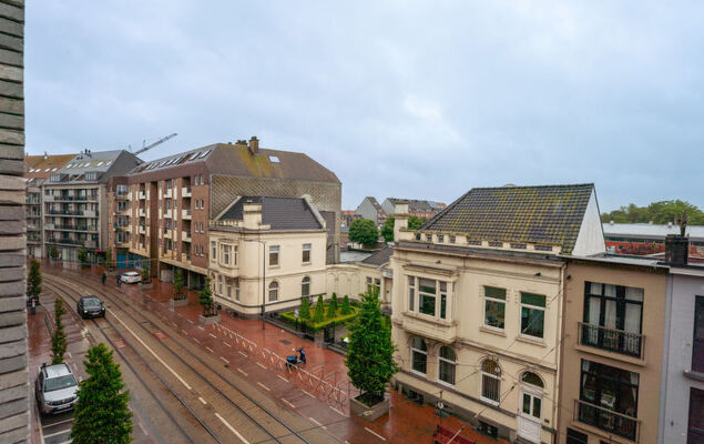 Elyana with balcony - Photo 18