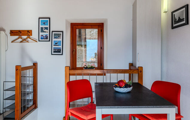 Stone House - Photo 7